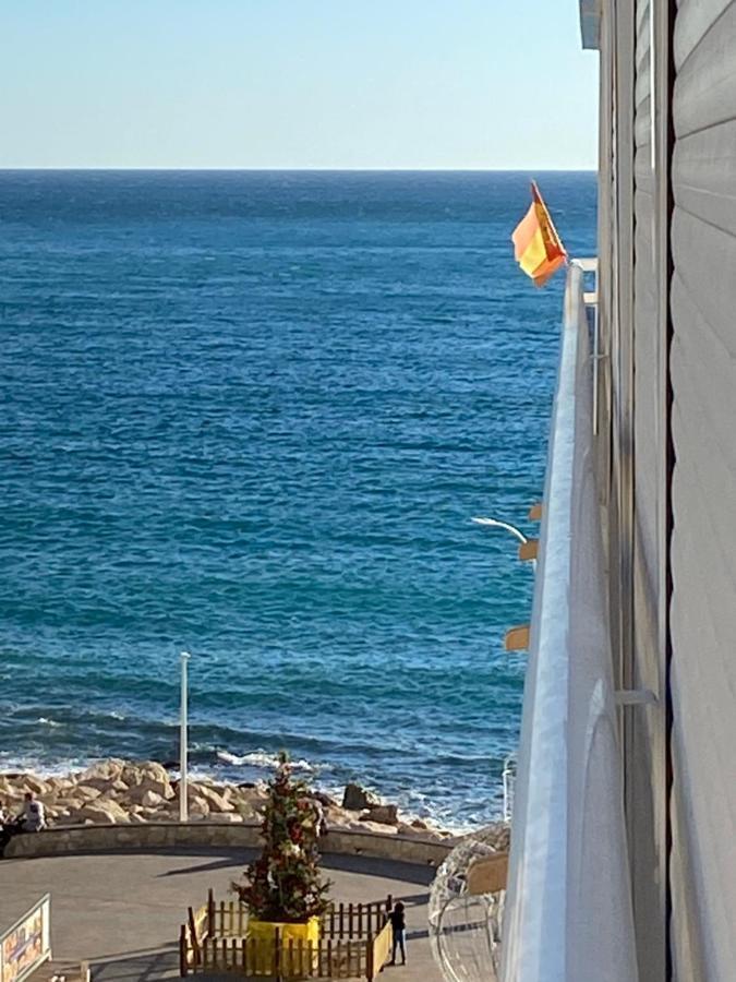 Estudio Calafin 56 菲内斯特拉特 外观 照片